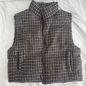Lulu's Black Brown & Beige Houndstooth Vest